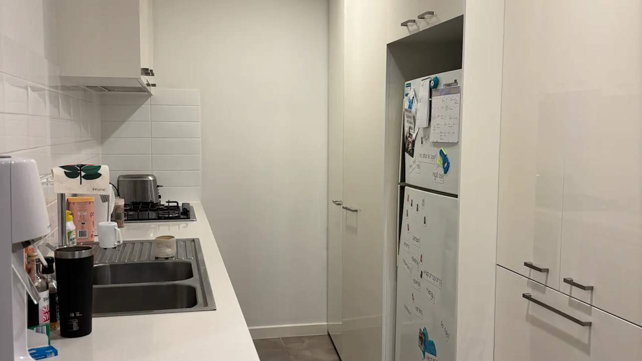 Furnished room in a flatshare
