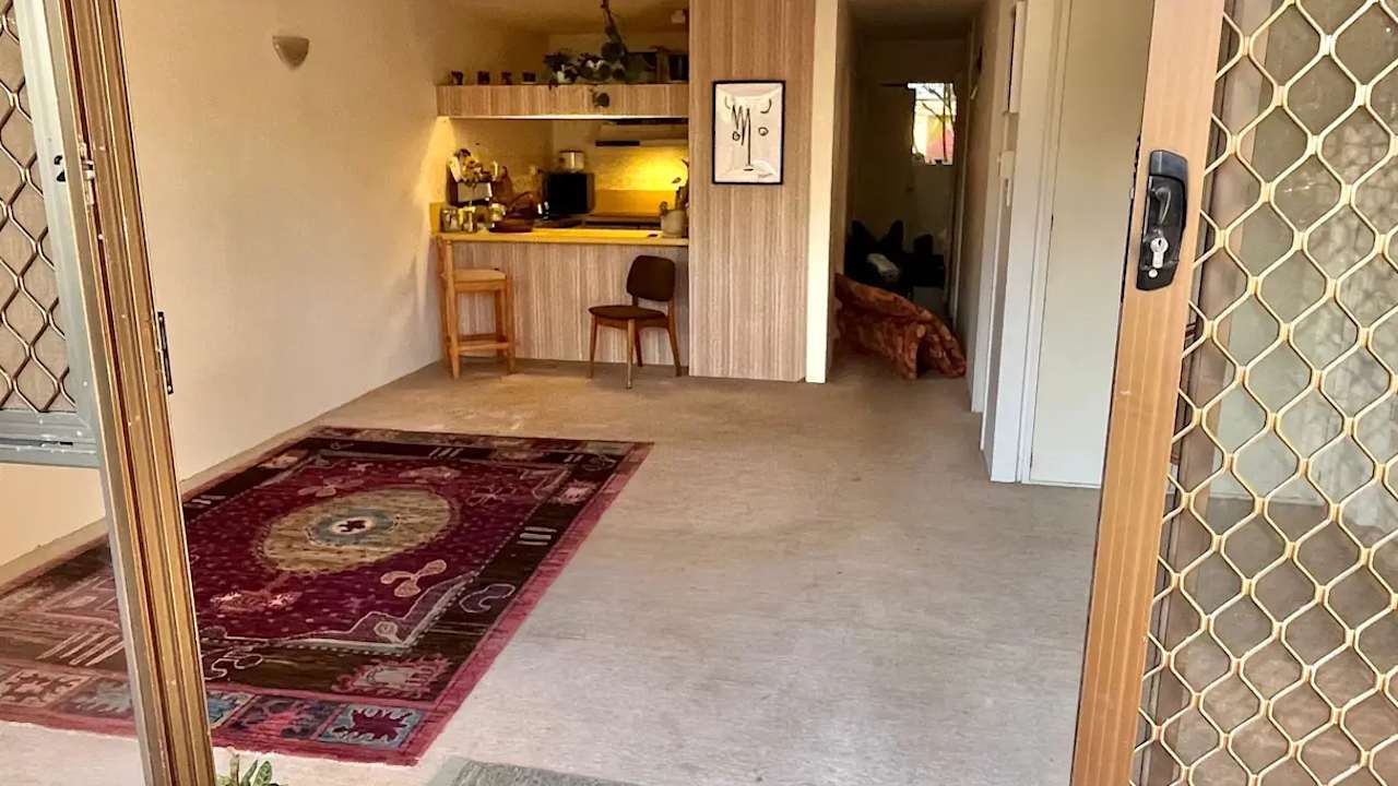 Unfurnished room in a share house