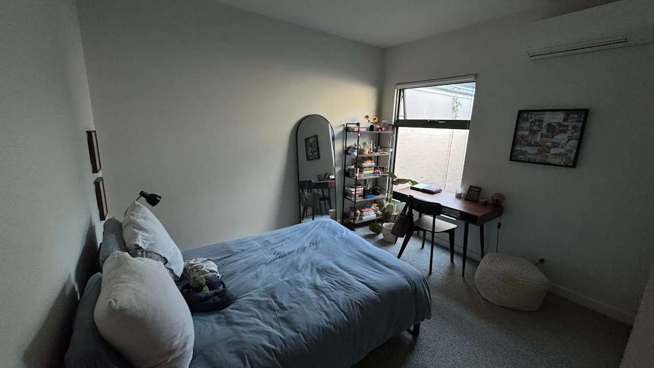 Unfurnished room in a share house