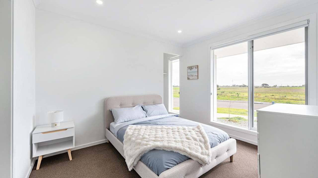 Furnished room with ensuite in a share house