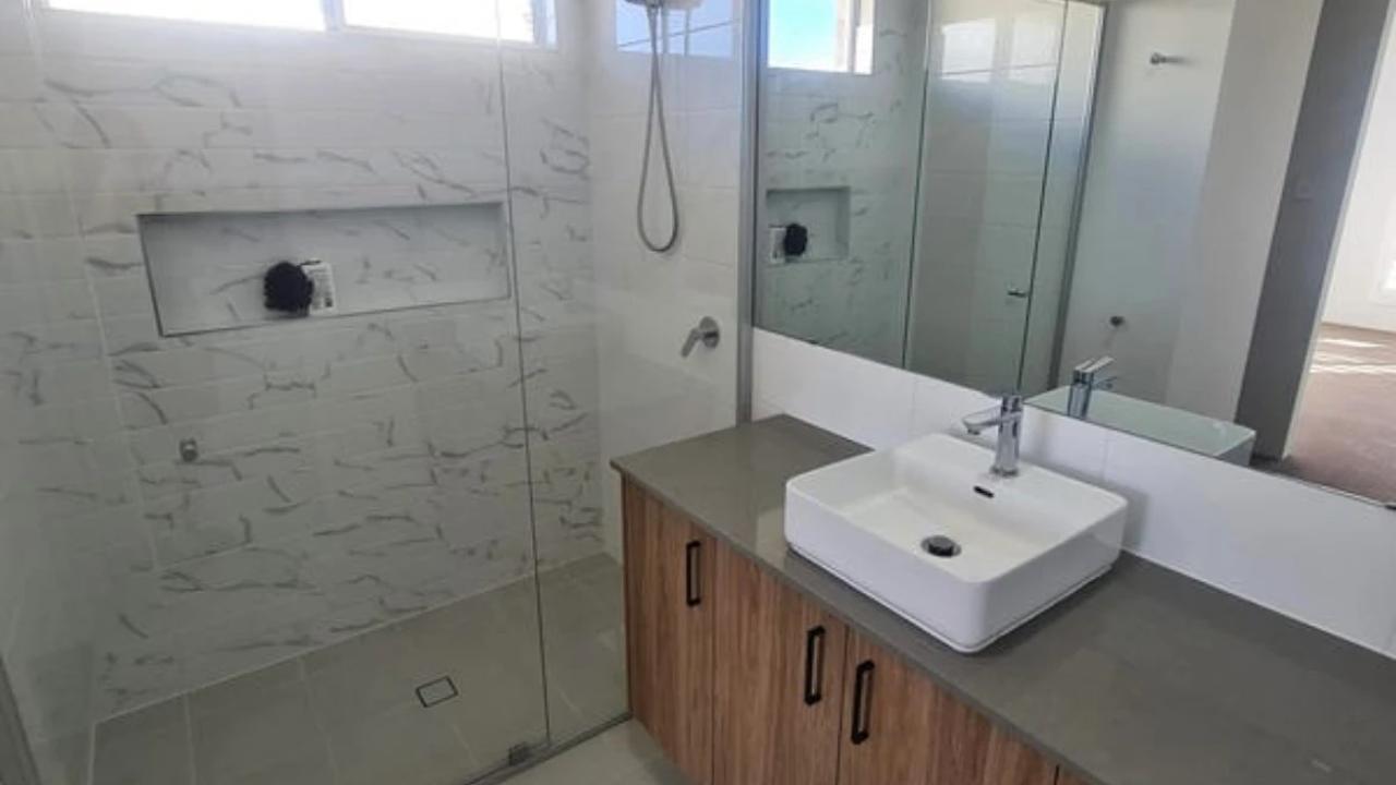 Furnished room with ensuite in a share house