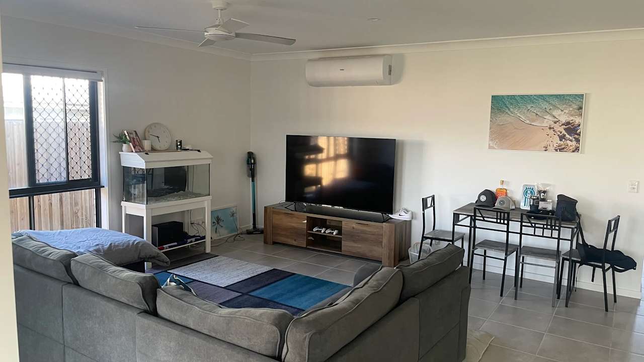 Unfurnished room with own bathroom