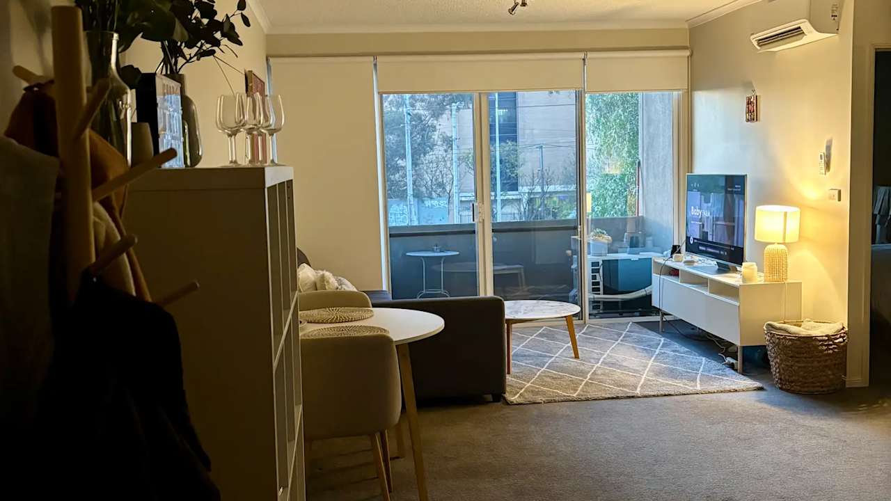 Whole property with 2 rooms for rent