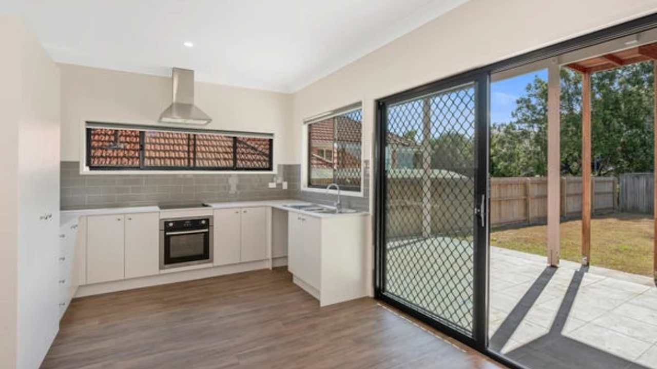 Unfurnished room in a share house