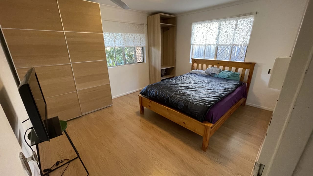 Unfurnished room in a share house