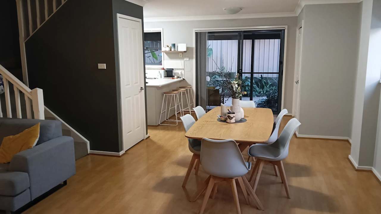 Unfurnished room in a flatshare