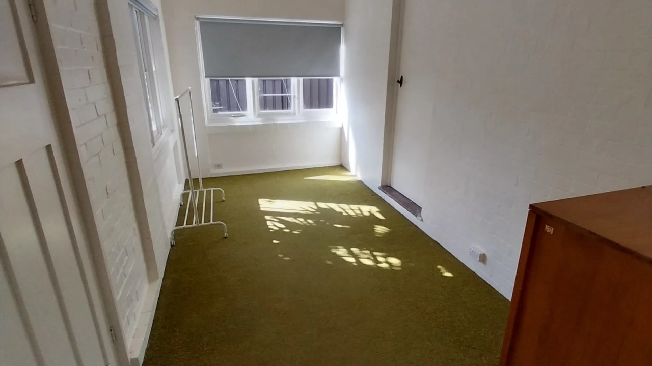 Unfurnished room in a share house