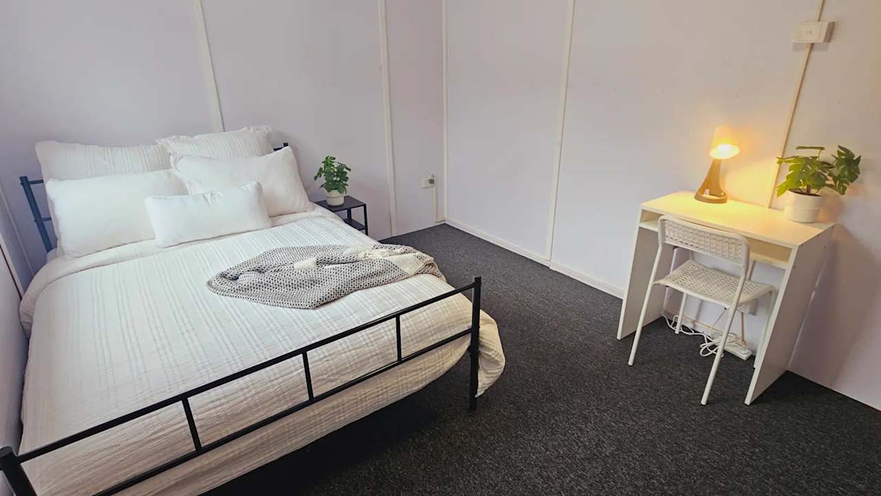 Furnished room in a share house