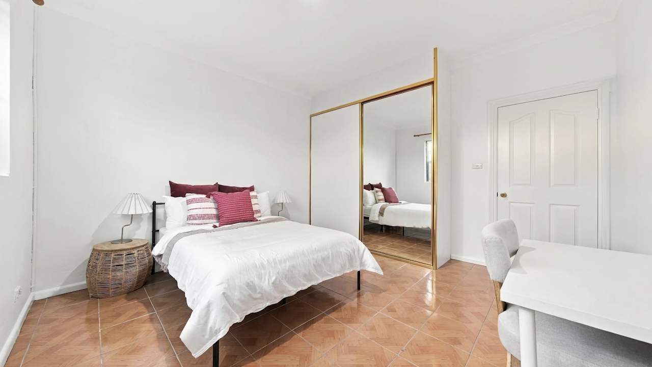 Whole property with 3 rooms for rent