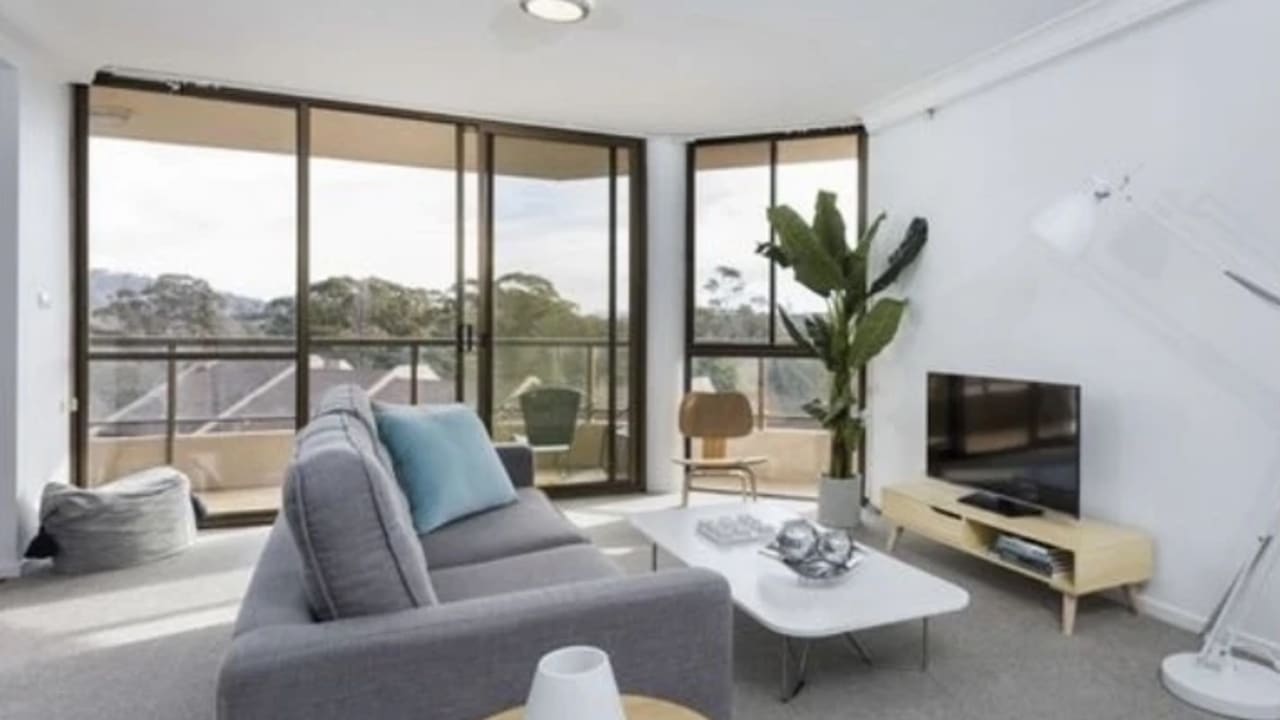 Unfurnished room with ensuite in a flatshare