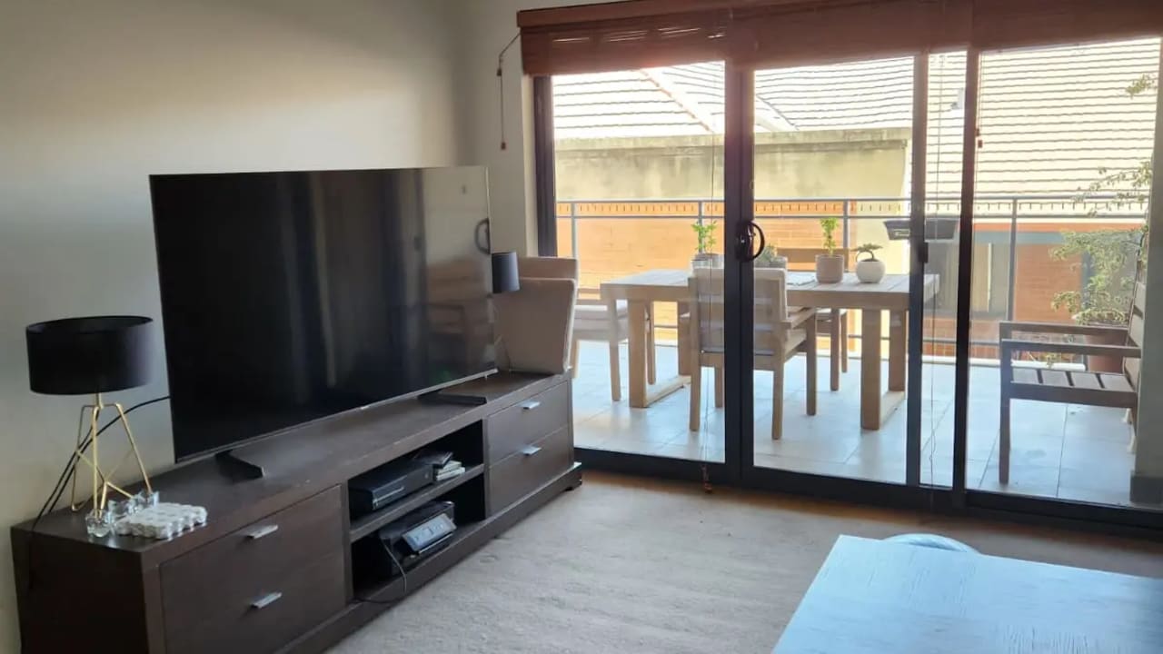 Unfurnished room with own bathroom