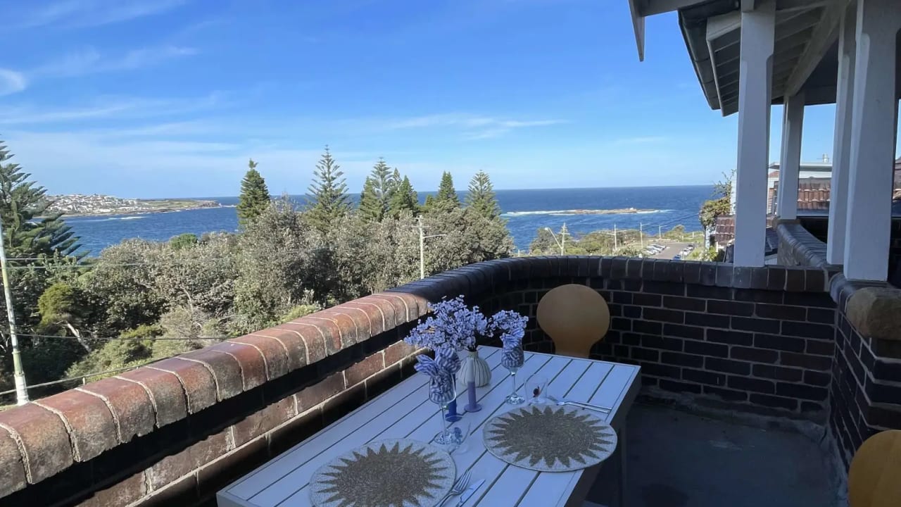 Whole property with 2 rooms for rent