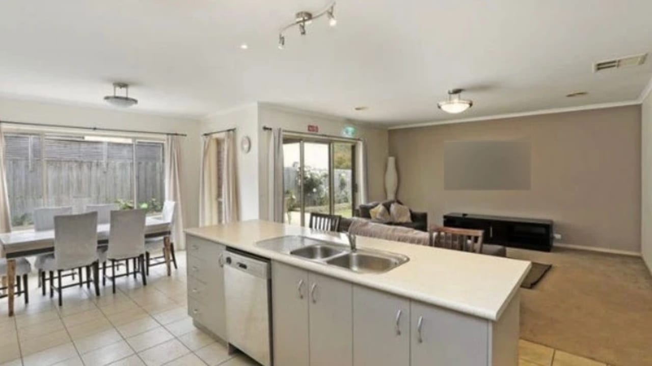 Furnished room with ensuite in a share house