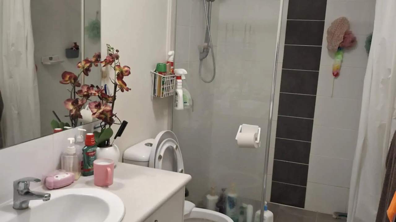 Furnished room with own bathroom