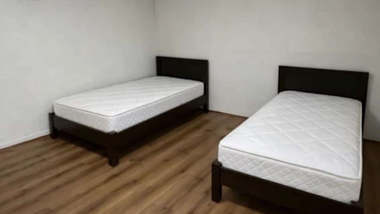Furnished room in a share house