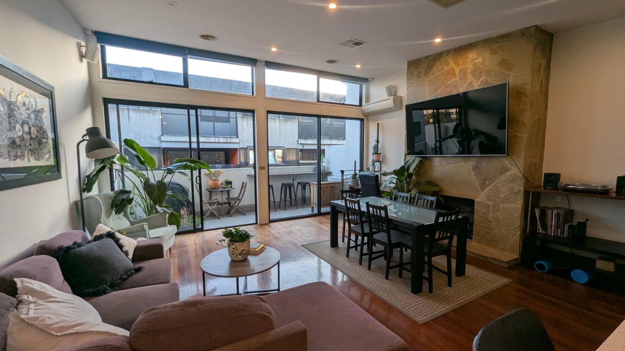 Unfurnished room in a flatshare