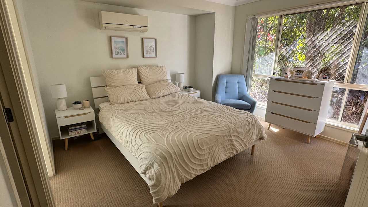Room with ensuite in a share house