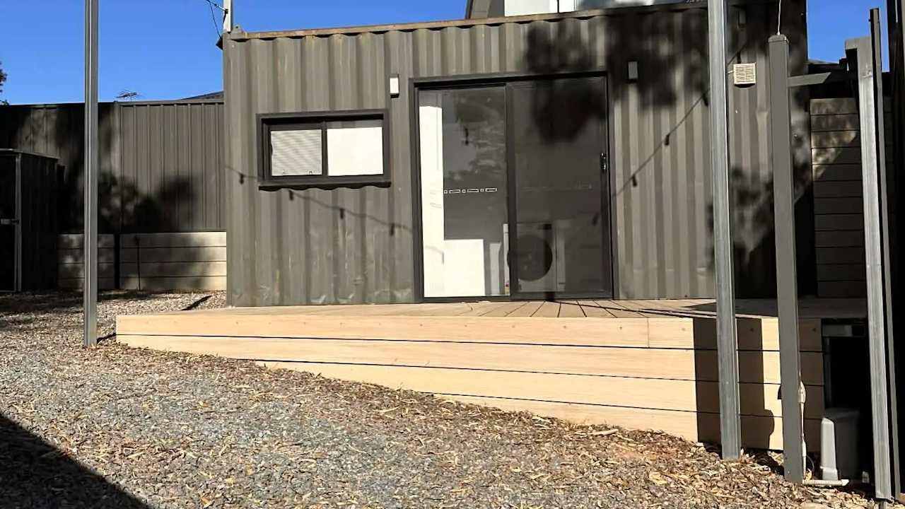 Furnished room studio flat for rent