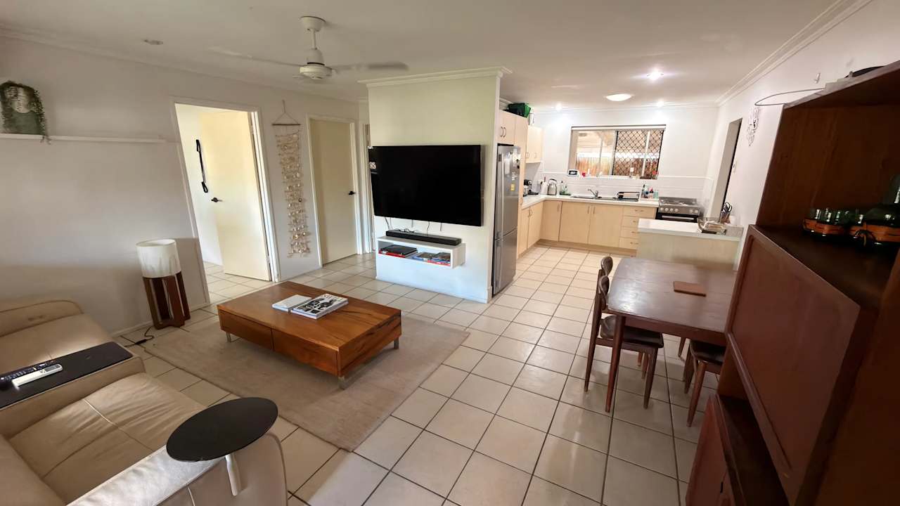Unfurnished room in a share house