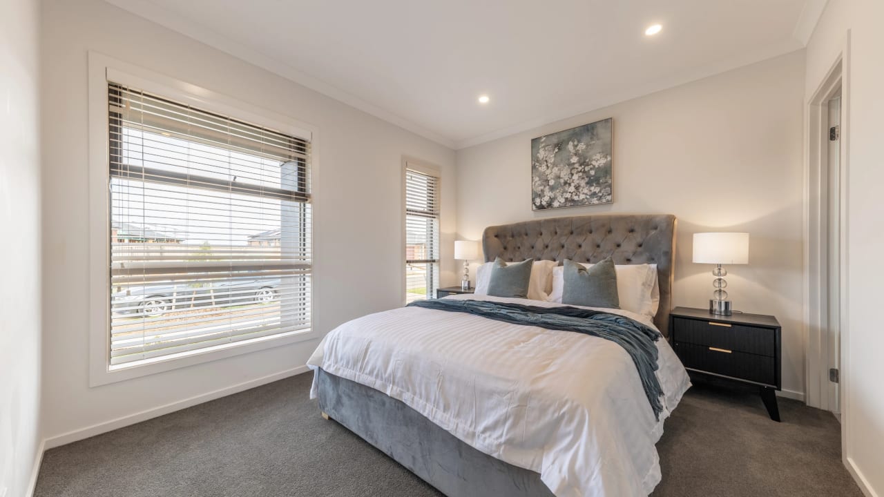 Furnished room with ensuite in a share house