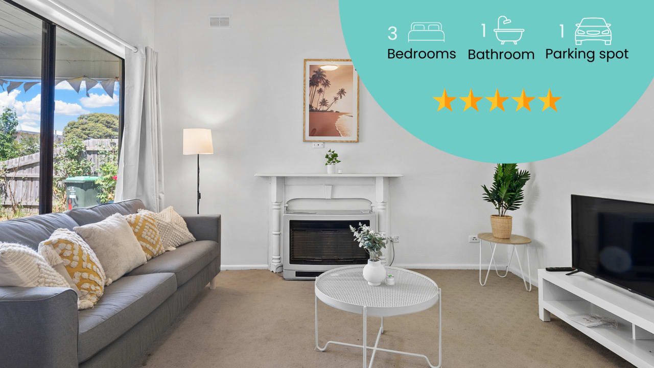 Furnished room in a share house