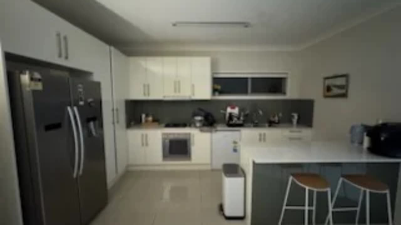 Unfurnished room in a share house