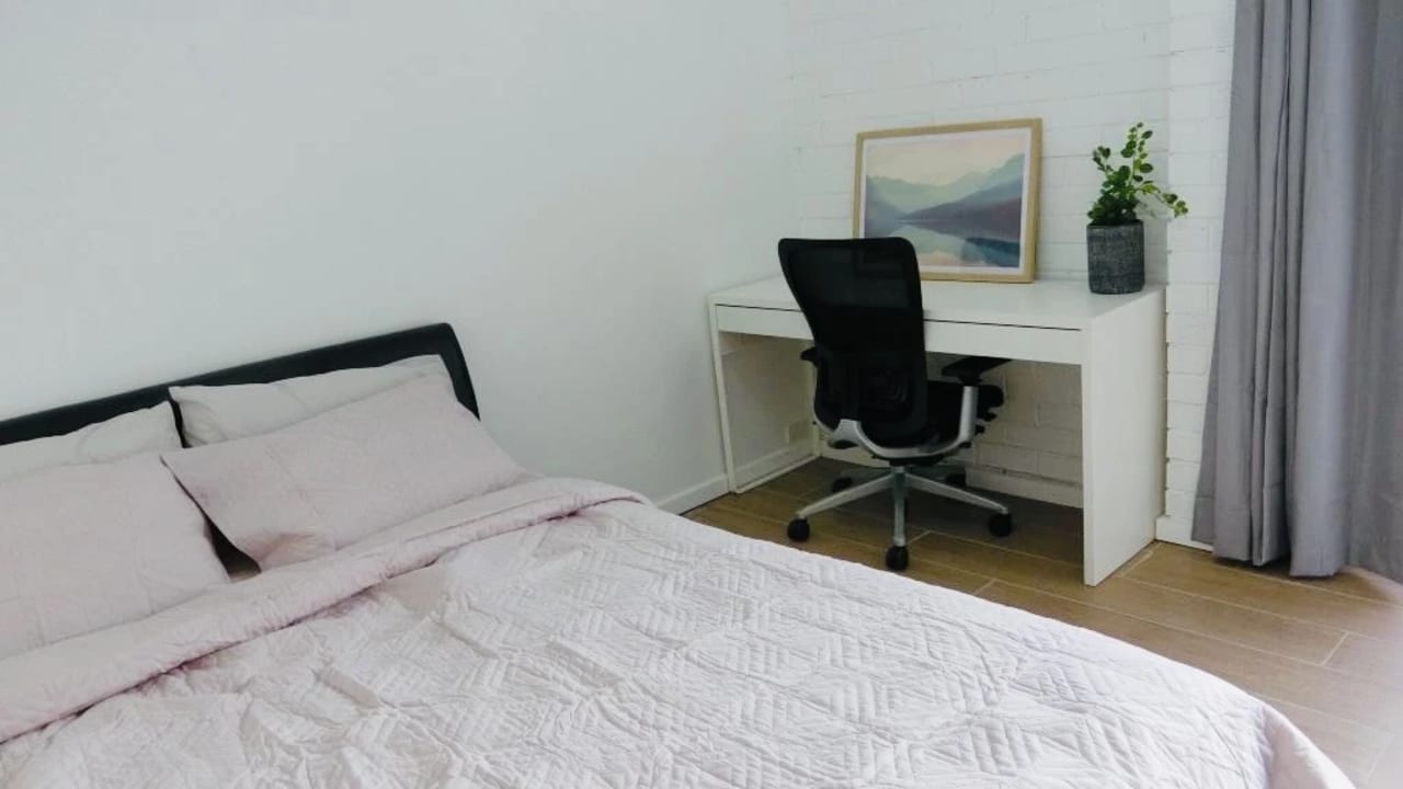 Furnished room granny flat for rent