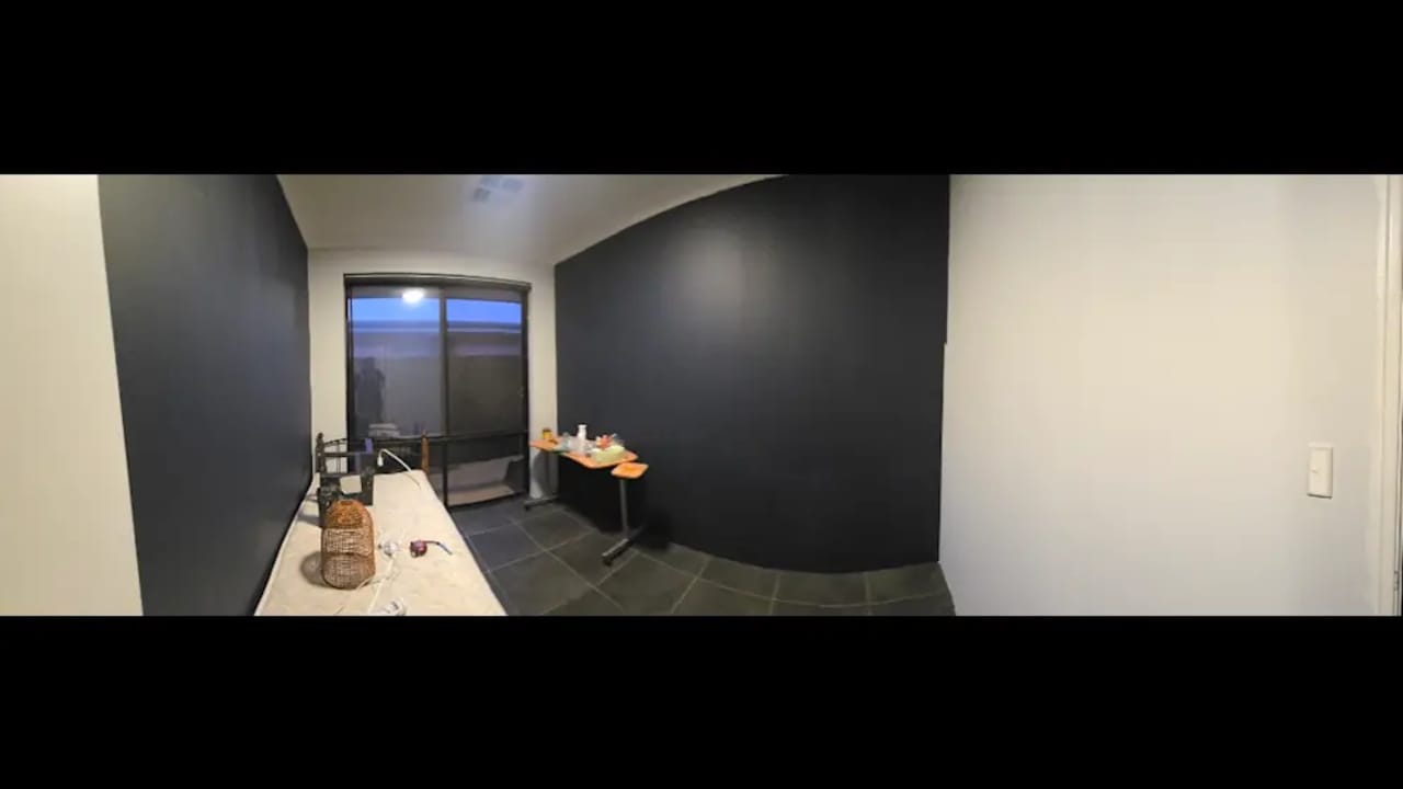 Room in a share house