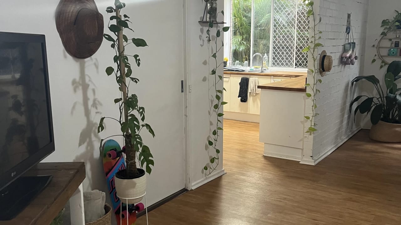 Room in a share house