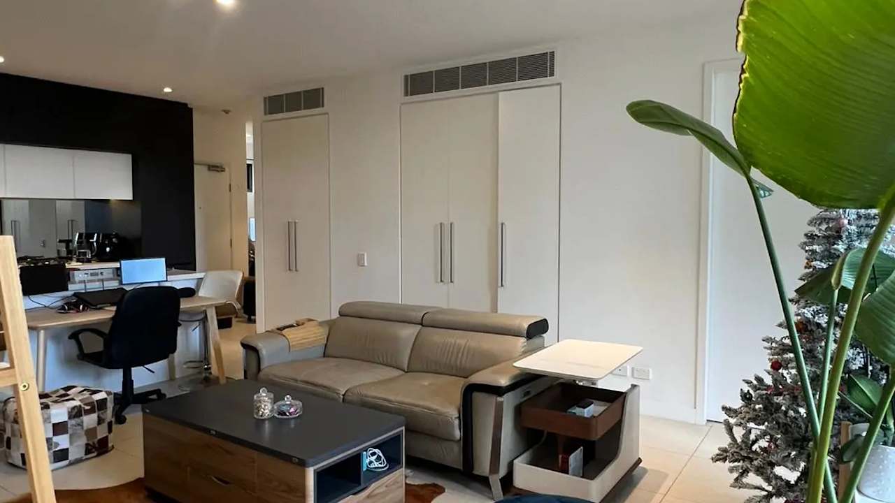 Whole property with 2 rooms for rent