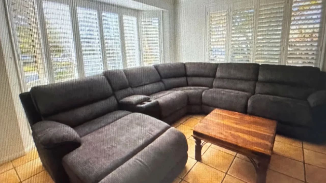 Furnished room in a share house