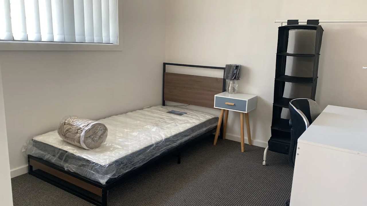 Furnished room in a share house
