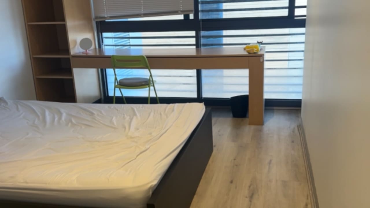 Furnished room with own bathroom