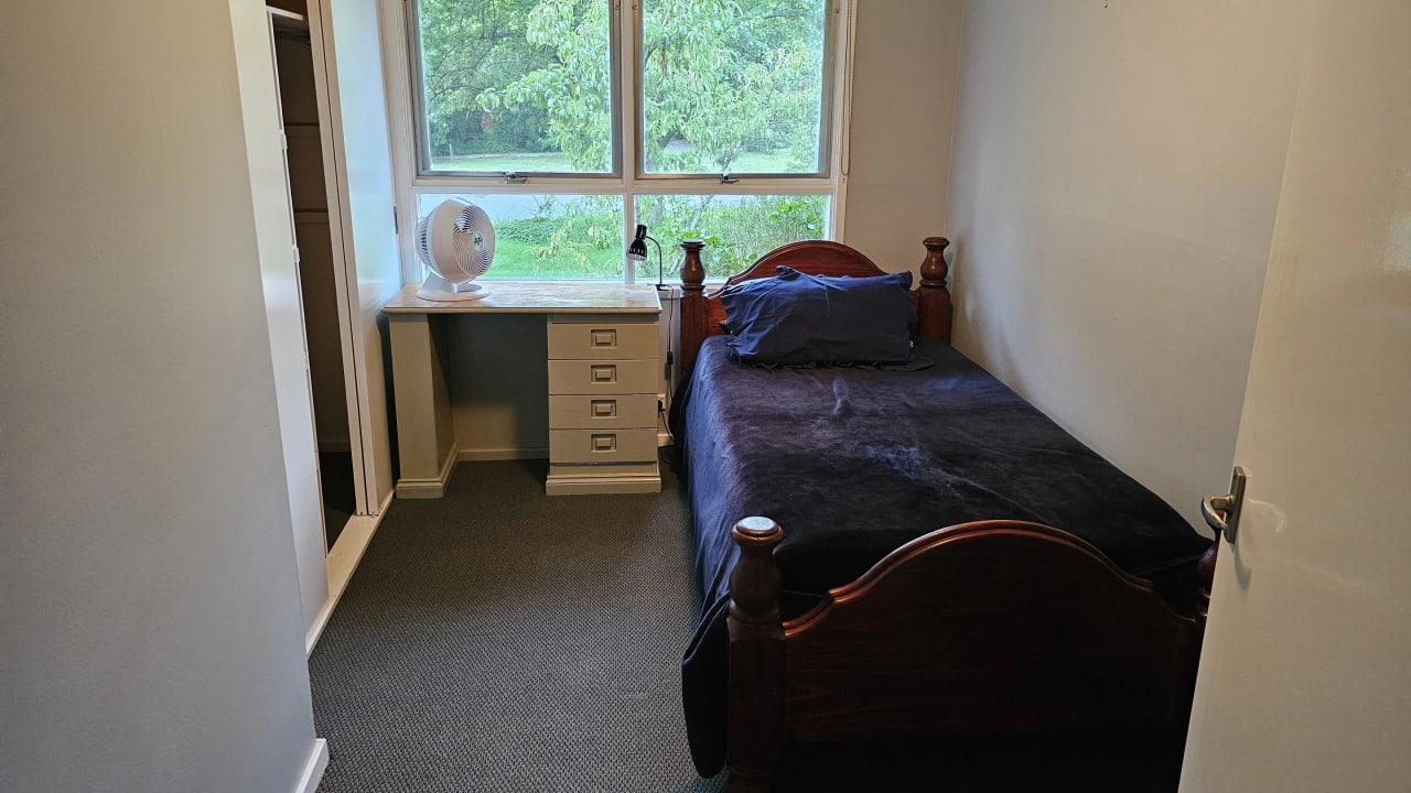 Furnished room in a share house
