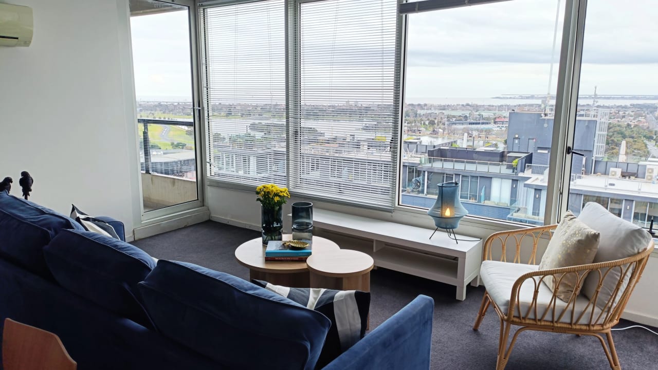Furnished room in a flatshare
