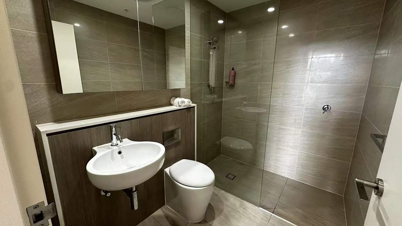 Whole property with 3 rooms for rent