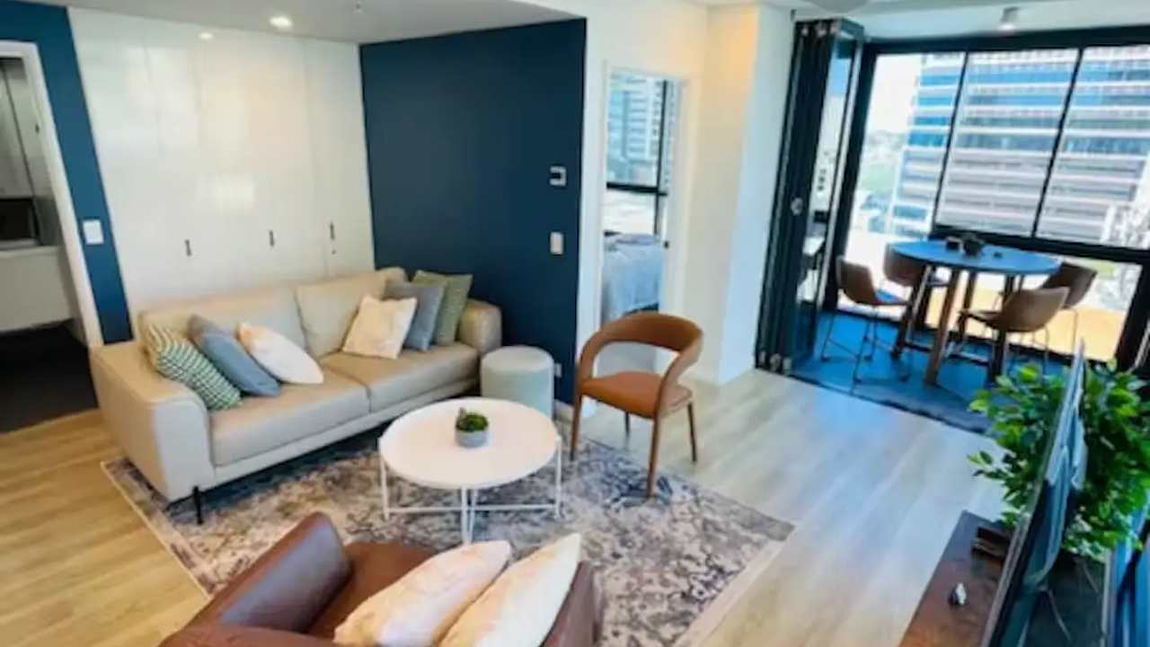 Whole property with 2 rooms for rent