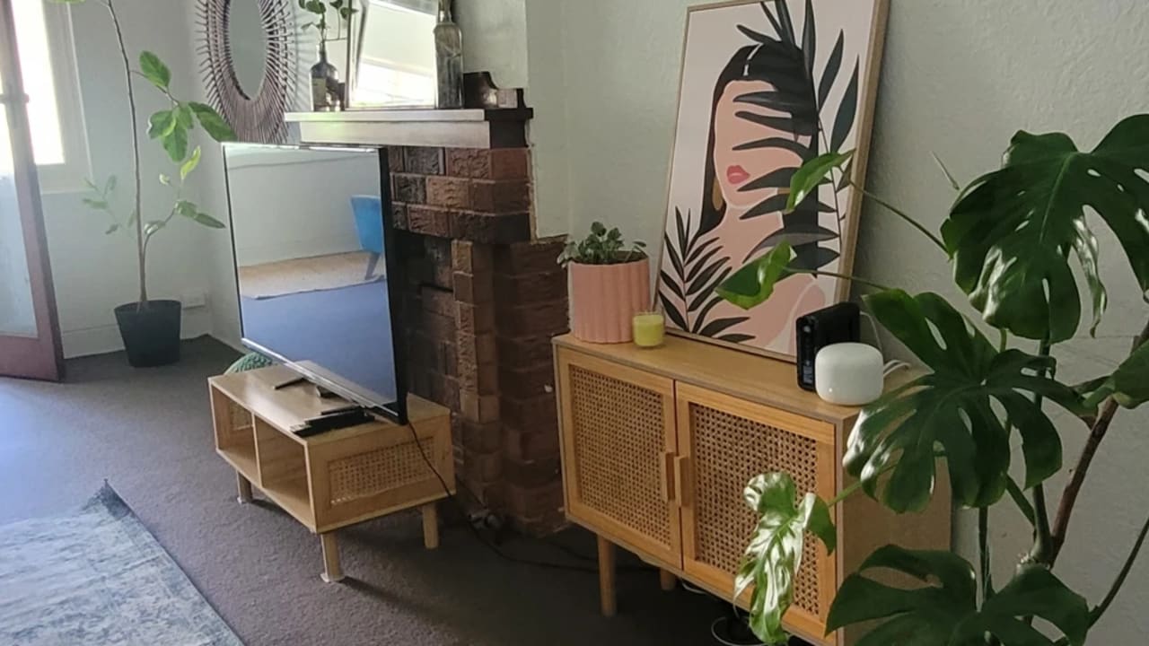 Furnished room in a flatshare