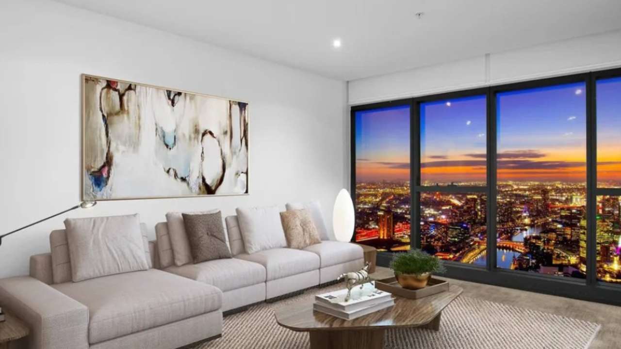 Furnished room with ensuite in a flatshare