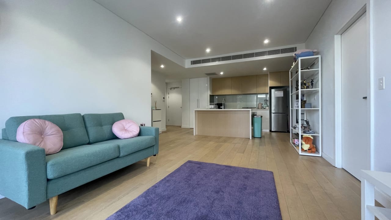 Unfurnished room with own bathroom