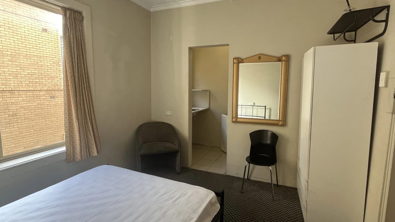 Furnished room in a share house