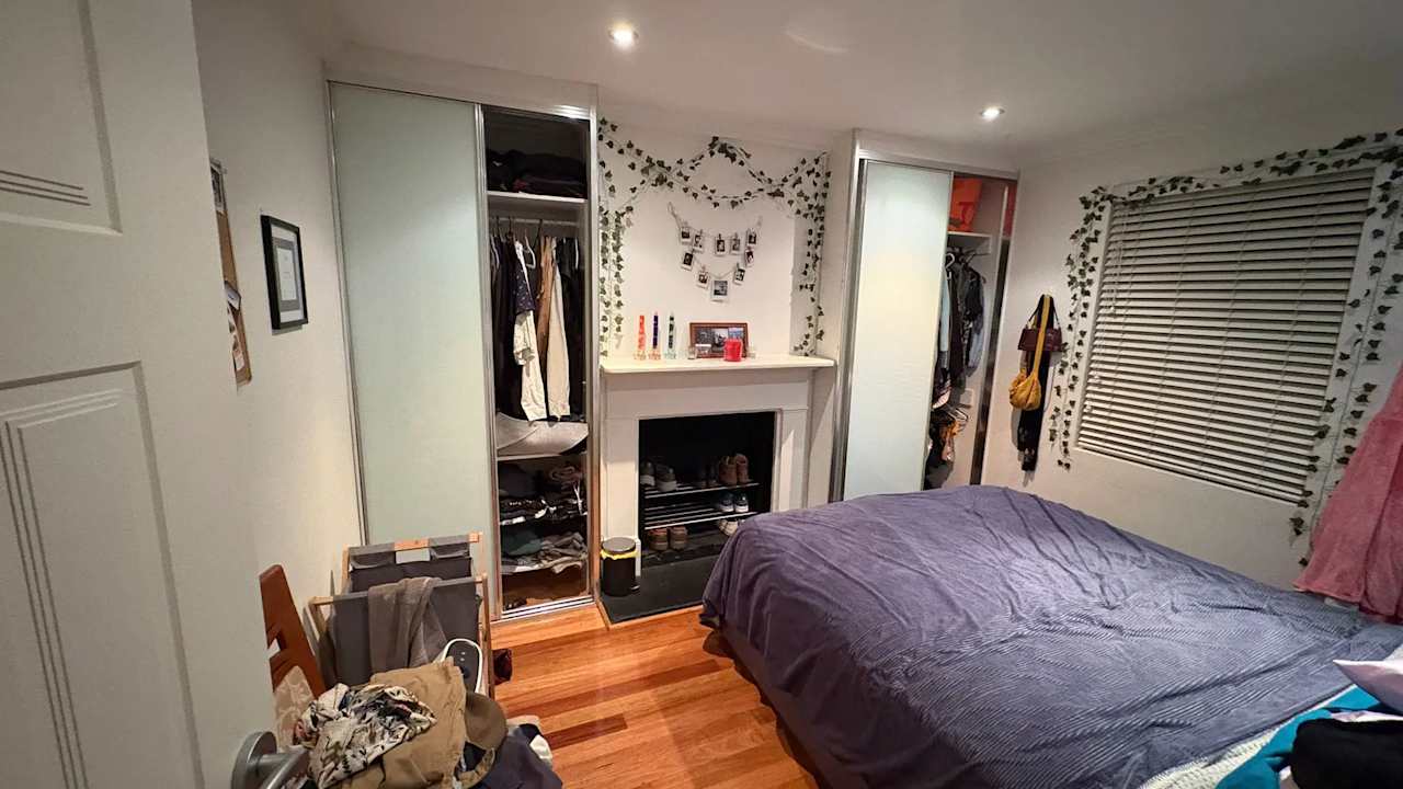 Unfurnished room in a share house