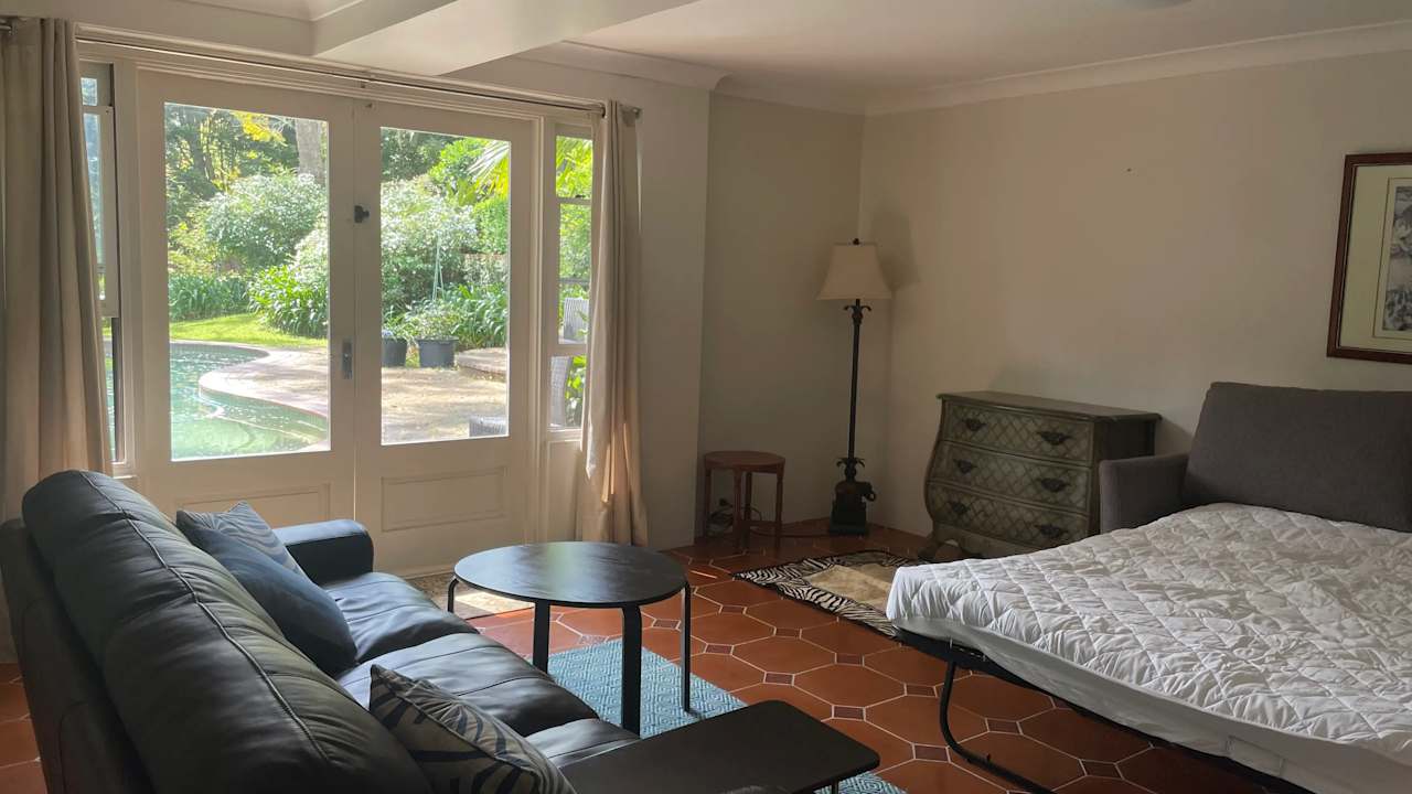 Furnished room with own bathroom