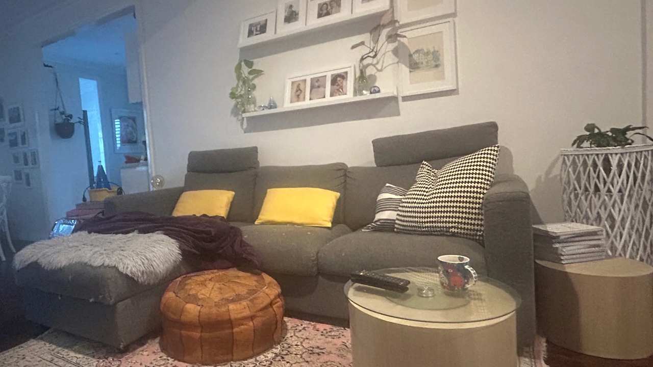 Room in a share house