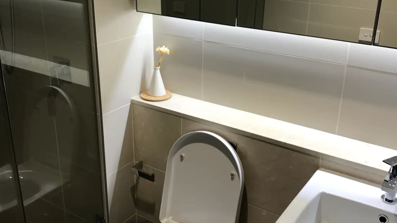 Furnished room in a flatshare