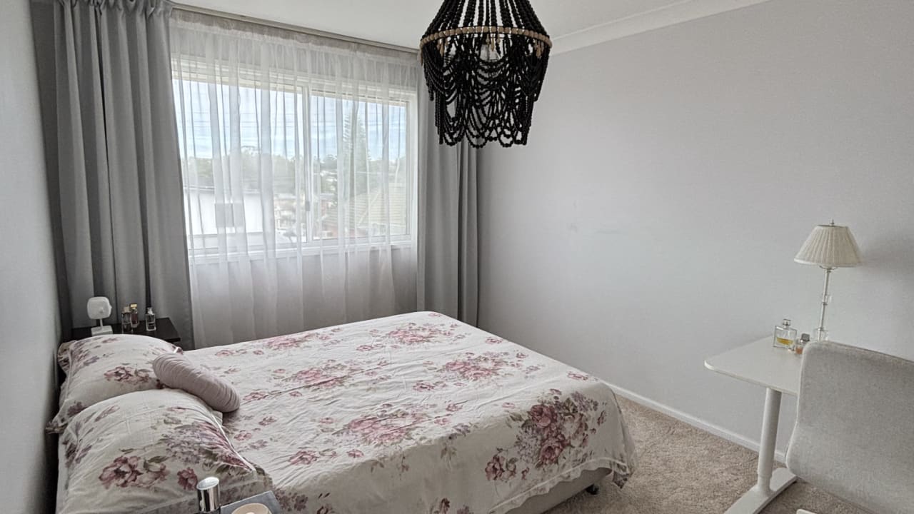 Room in a share house