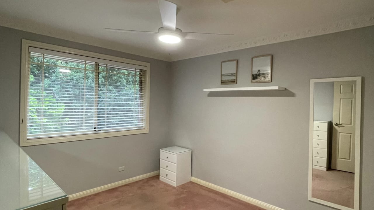 Furnished room in a share house
