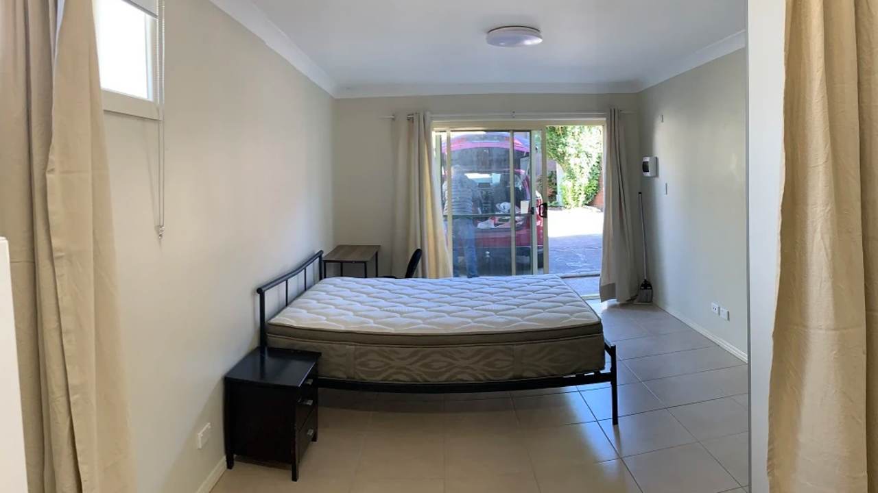 Furnished room studio flat for rent