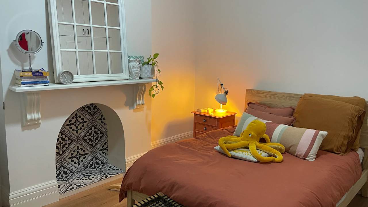 Unfurnished room with own bathroom