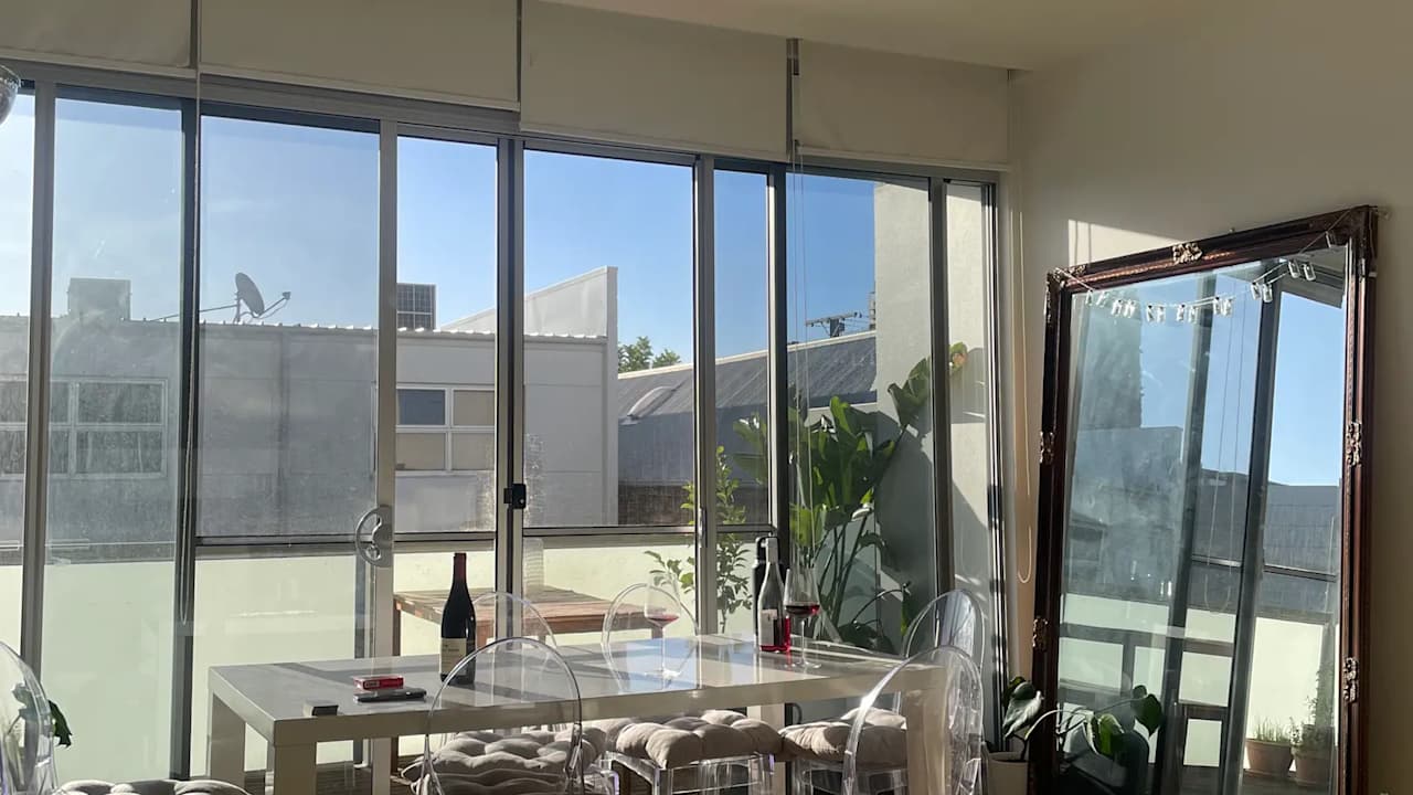 Furnished room in a flatshare